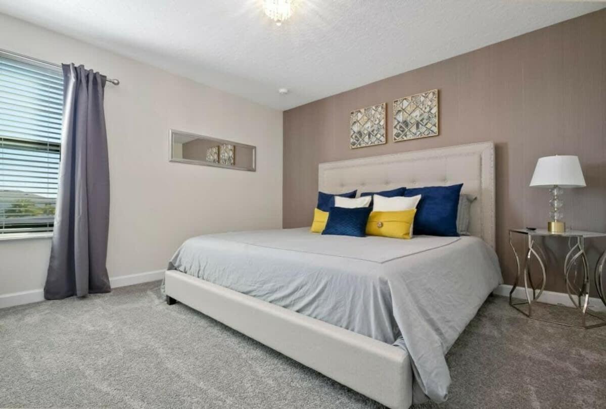 2901fs - Amazing 8 Bedroom At Storey